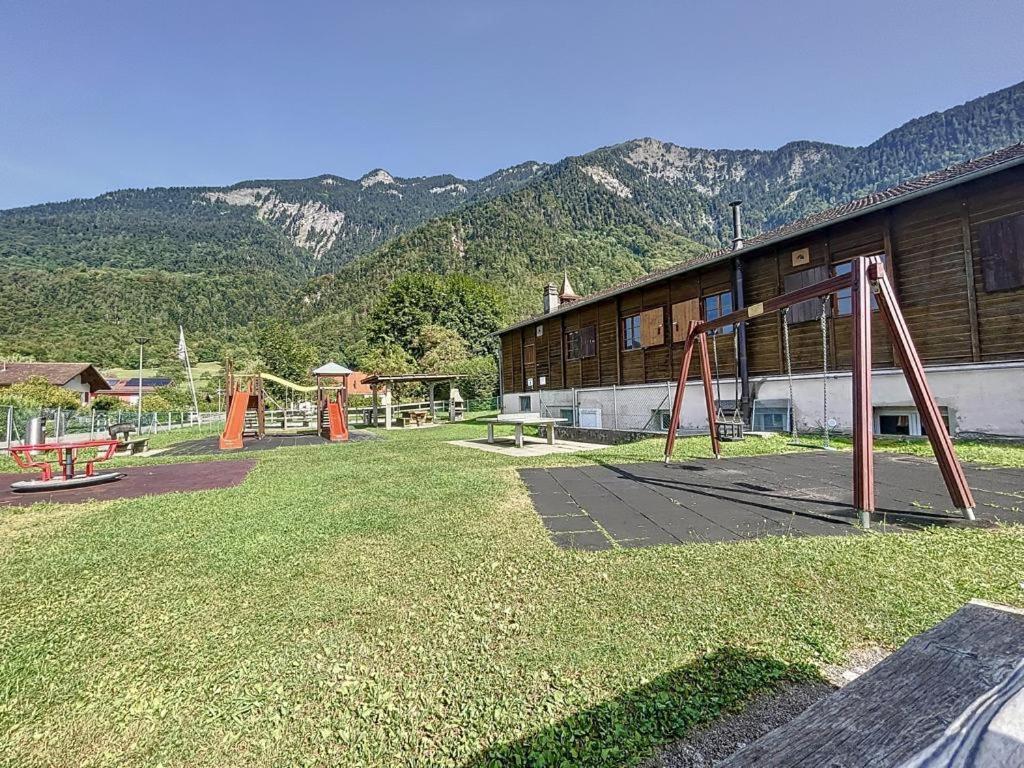 Appartement Moderne Avec Terrasse Et Piscine A Chatel Sur 贝克斯 外观 照片